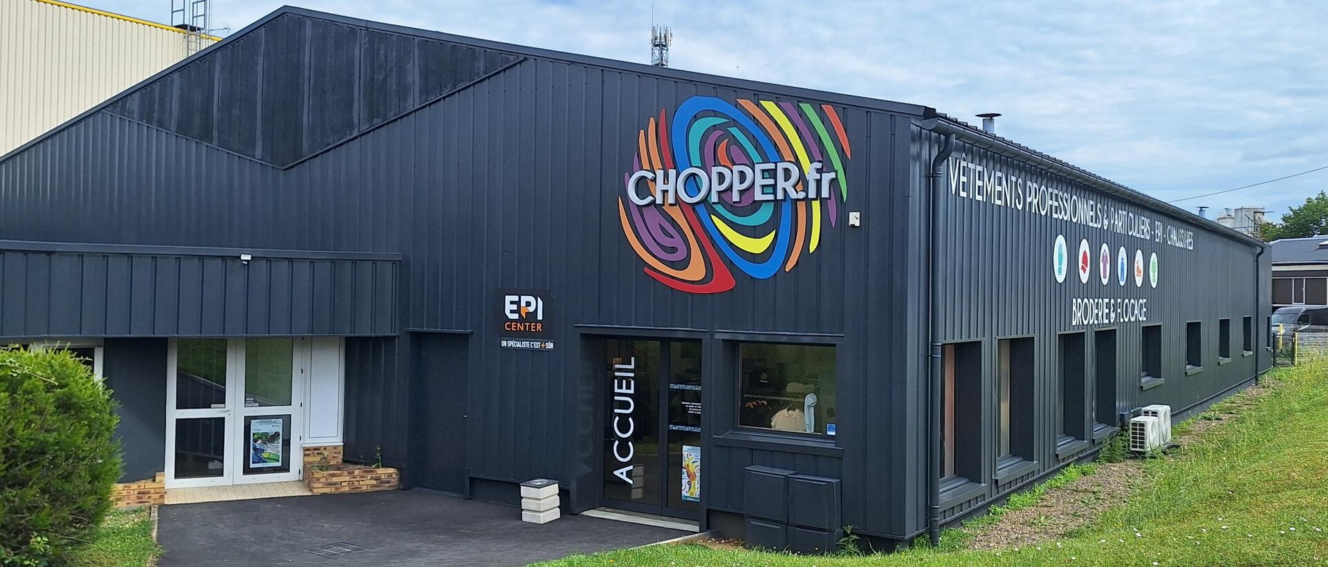 La fa�ade CHOPPER, 55 rue Albert Einstein au Mans